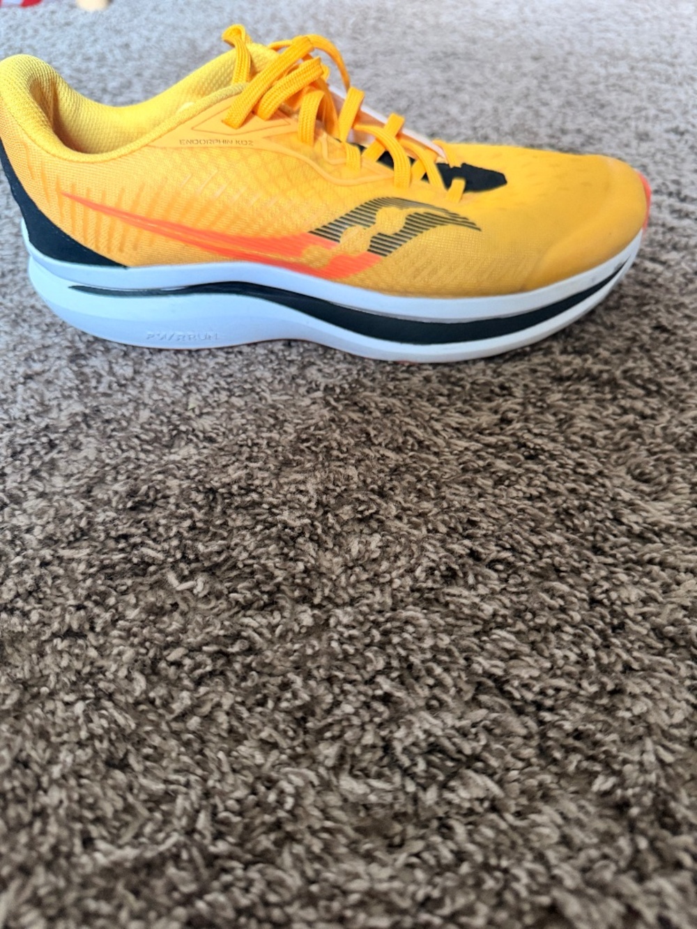 saucony running shoes